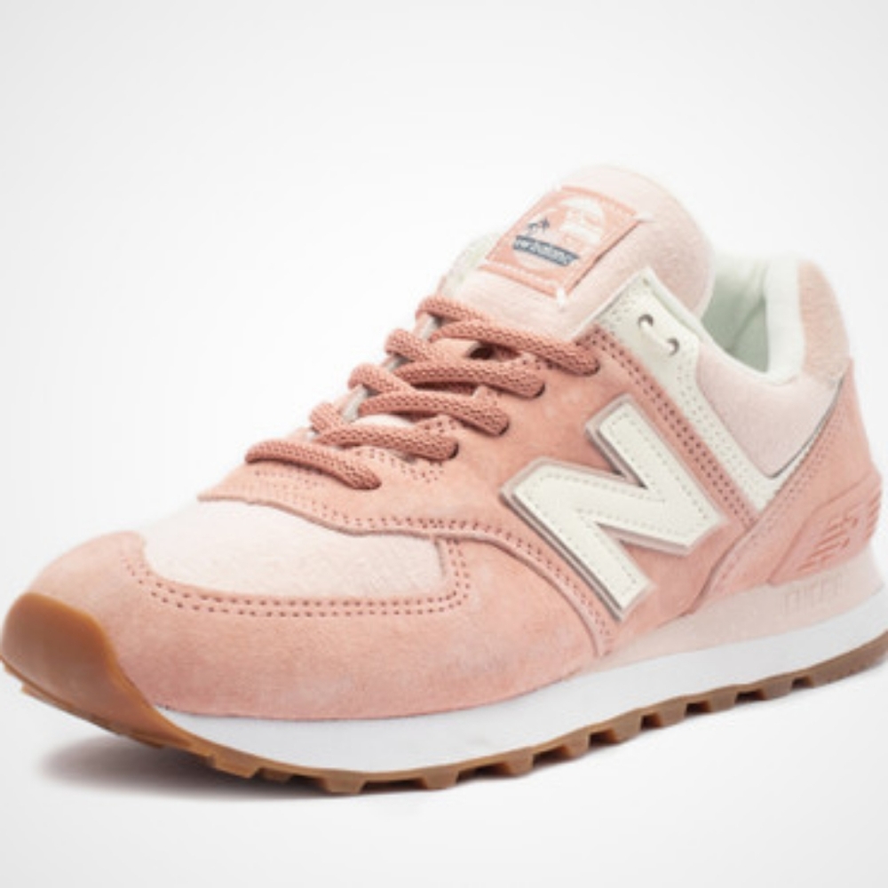 ♡Womans new Balance WL574SAZ size 9.5 (lightpink)♡